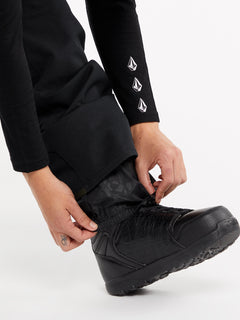 Полукомбинезон VOLCOM SWIFT BIB OVERALL BLACK от магазина Streetlab74