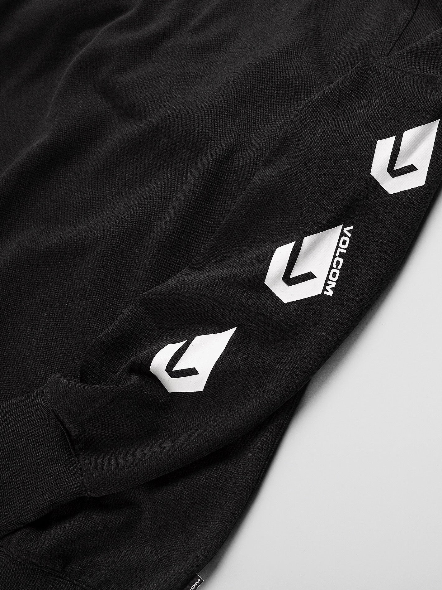 Толстовка VOLCOM CORE HYDRO CREW от магазина Streetlab74
